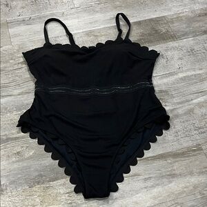 Bathing suit  one piece women’s plus  3 XL Black Scalloped One-Piece Swimsuit